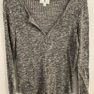 Long sleeve v neck waffle top